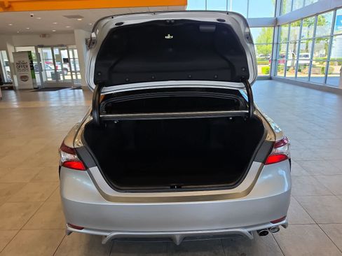 Used 2022 Toyota Camry SE FWD image 28