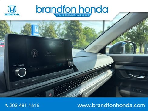 Used 2025 Honda CR-V EX image 18