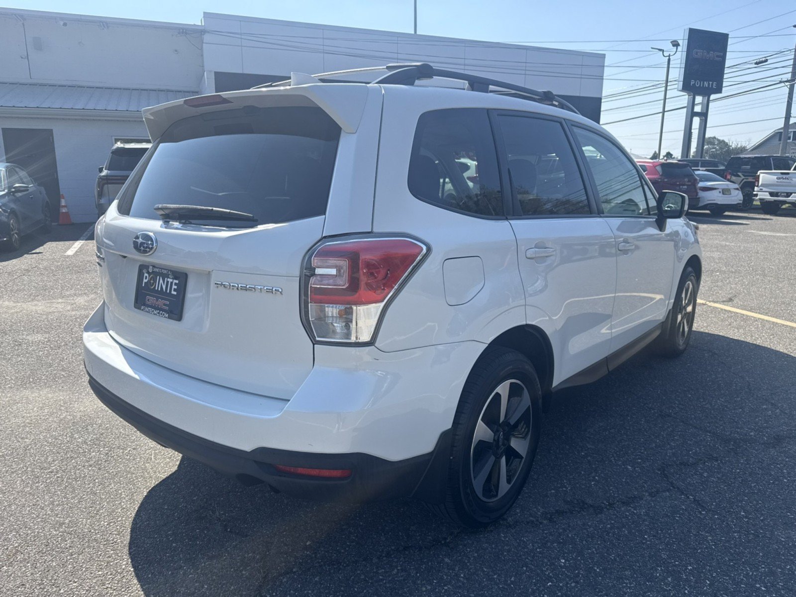 Used 2018 Subaru Forester 2.5i Premium AWD/4WD image 3