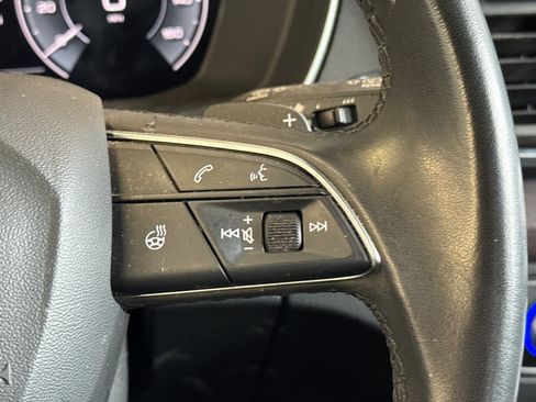 Used 2021 Audi Q5 e Prestige w/ Prestige Package image 34
