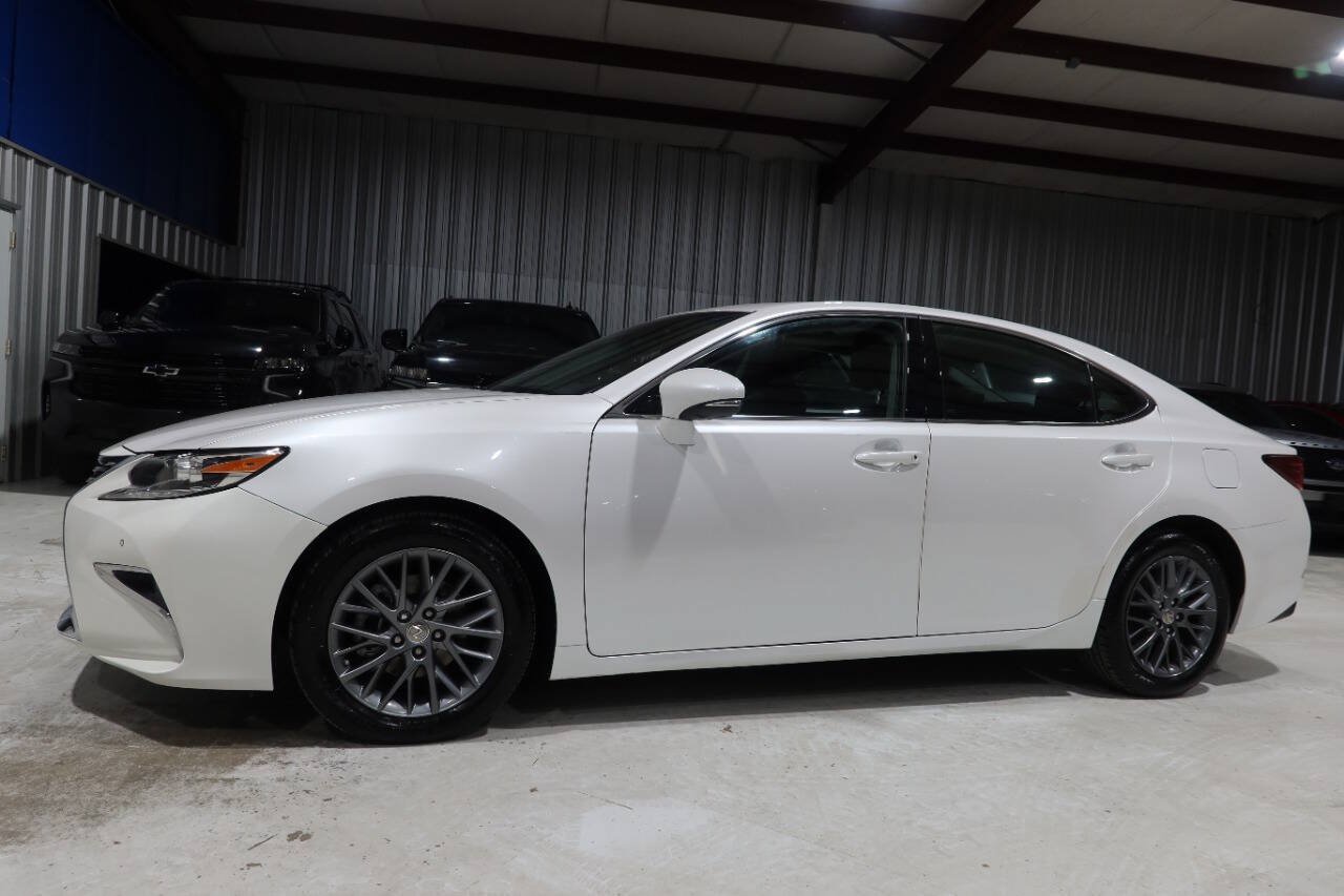 Used 2018 Lexus ES 350 w/ Navigation System Package FWD image 1
