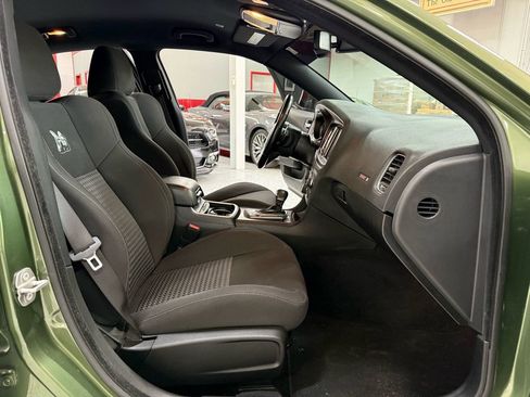 Used 2020 Dodge Charger Scat Pack w/ Dynamics Package RWD image 18