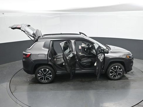 Used 2022 Jeep Compass Limited w/ Sun and Sound Group AWD/4WD image 50