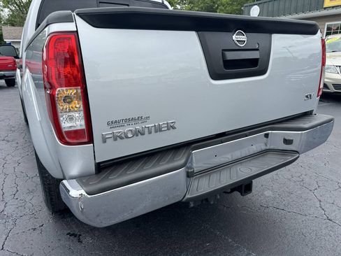 Used 2016 Nissan Frontier SV RWD image 15