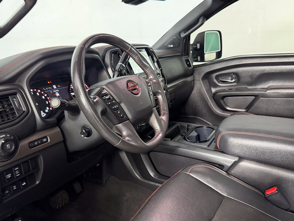 Used 2024 Nissan Titan PRO-4X w/ Pro-4x Convenience Package AWD/4WD image 20