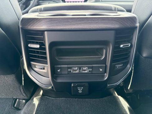 Used 2025 RAM 2500 Laramie AWD/4WD image 16