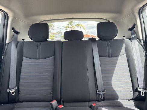 Used 2023 Nissan Leaf S image 16