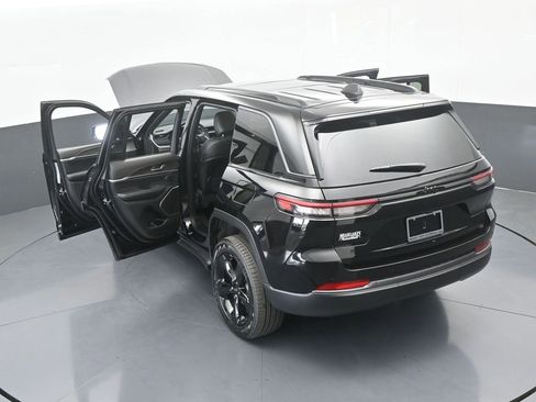 New 2026 Jeep Grand Cherokee Limited w/ Limited Altitude Package RWD image 62