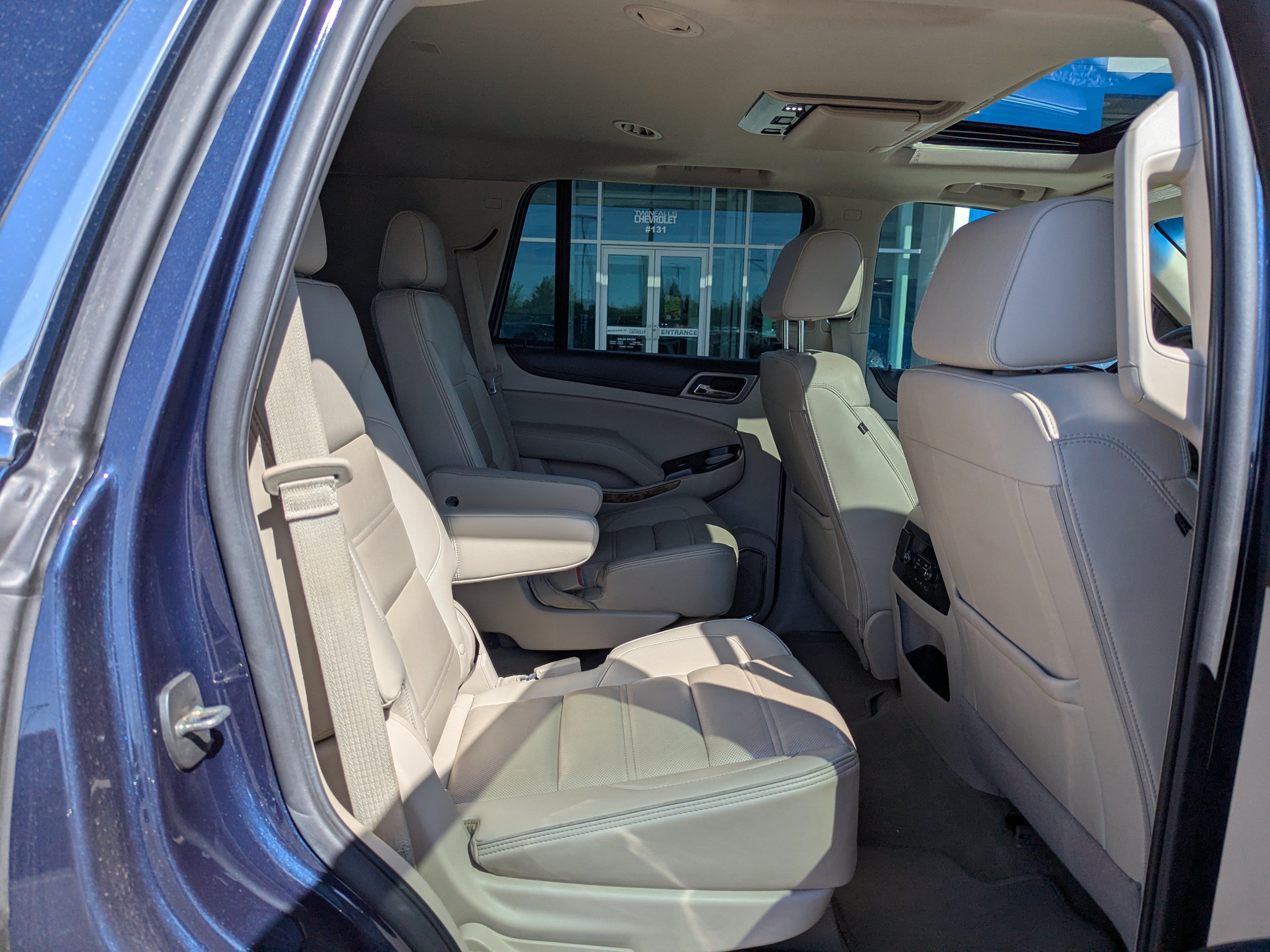 Certified 2017 GMC Yukon Denali w/ Open Road Package AWD/4WD image 42