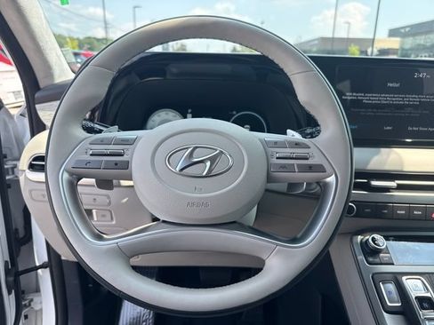 Used 2023 Hyundai Palisade Calligraphy AWD/4WD image 16