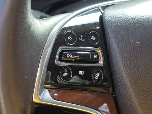 Used 2018 Cadillac Escalade Luxury AWD/4WD image 26