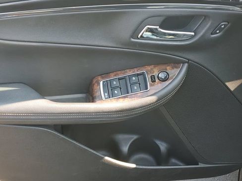 Used 2014 Chevrolet Impala LTZ FWD image 14