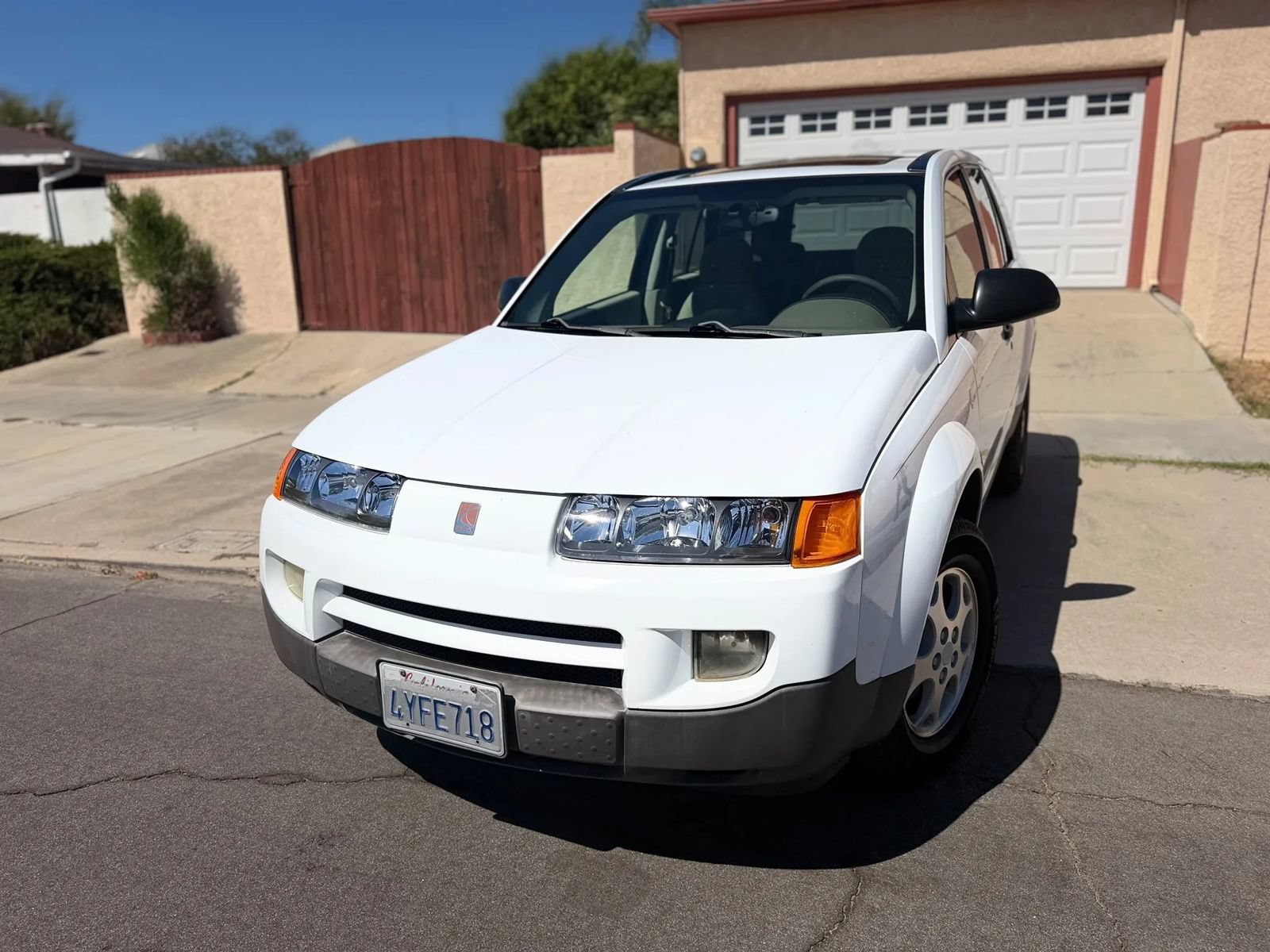 Used 2002 Saturn Vue AWD V6 image 2