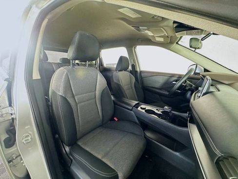 Used 2021 Nissan Rogue SV image 22