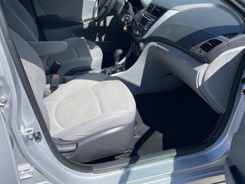 Used 2017 Hyundai Accent SE FWD image 21