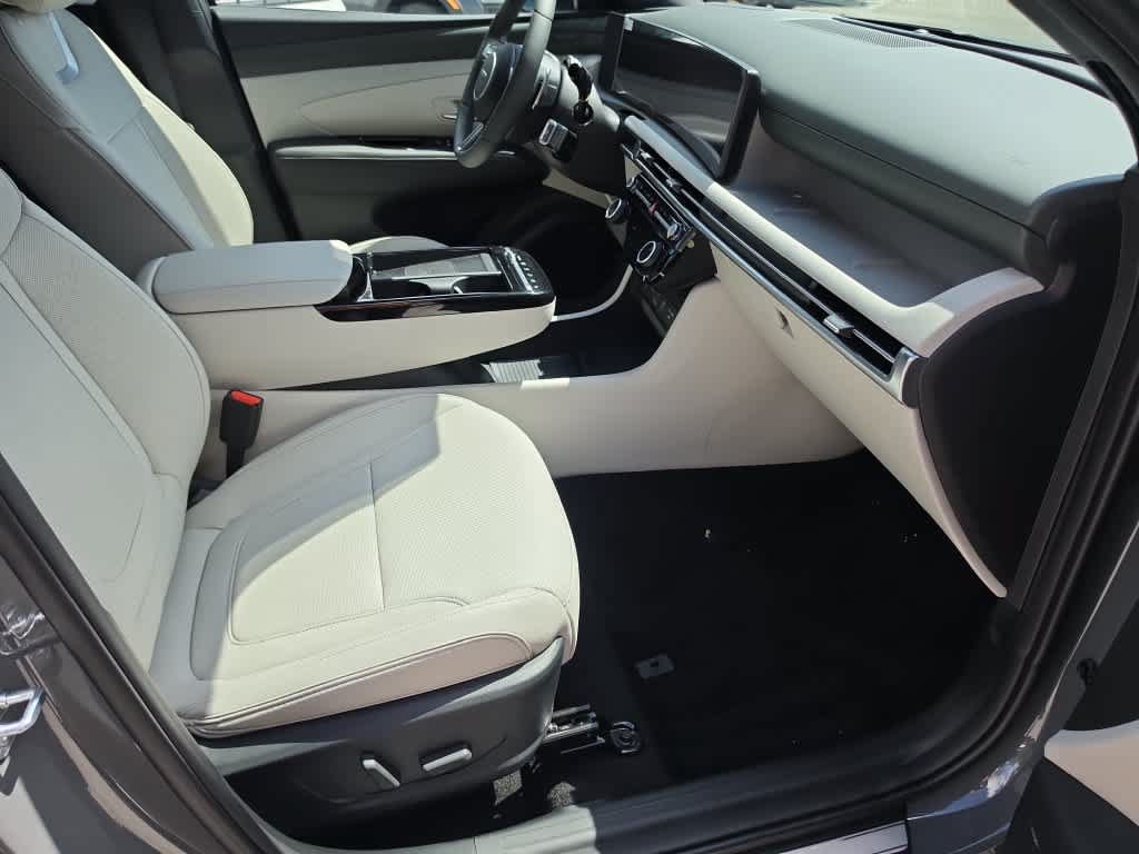 New 2026 Hyundai Tucson Limited w/ Tow & Go Package FWD image 23