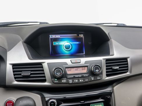 Used 2016 Honda Odyssey SE image 26