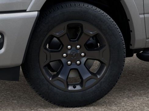 New 2026 RAM 1500 4x4 Crew Cab image 8