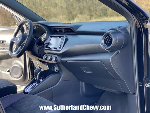 Used 2020 Nissan Kicks S image 16