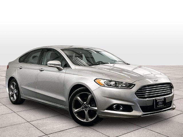 Used 2013 Ford Fusion SE FWD image 3