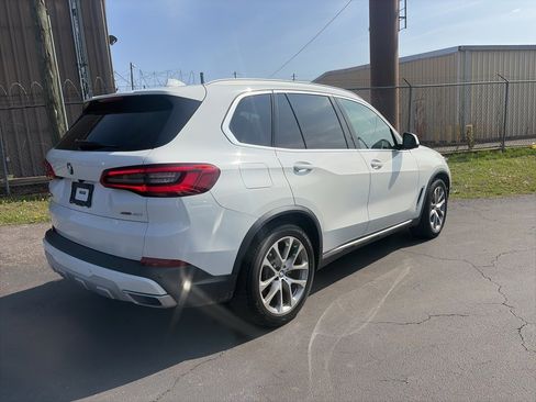 Used 2019 BMW X5 xDrive40i w/ Premium Package 2 image 7