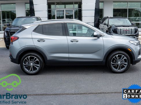 Used 2023 Buick Encore GX Essence w/ Advanced Technology Package AWD/4WD image 2
