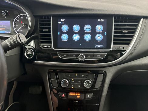 Used 2020 Buick Encore Preferred FWD image 13