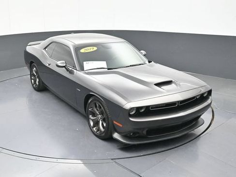 Used 2019 Dodge Challenger R/T RWD image 58