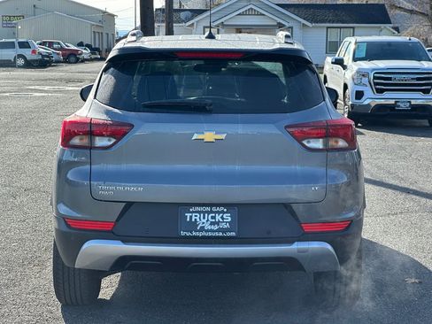 Used 2022 Chevrolet TrailBlazer LT w/ Convenience Package image 4