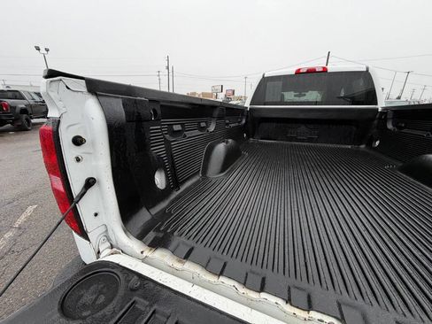 Used 2018 Chevrolet Silverado 2500 LT AWD/4WD image 41