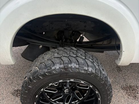Used 2015 Ford F250 XL w/ Power Equipment Group AWD/4WD image 41
