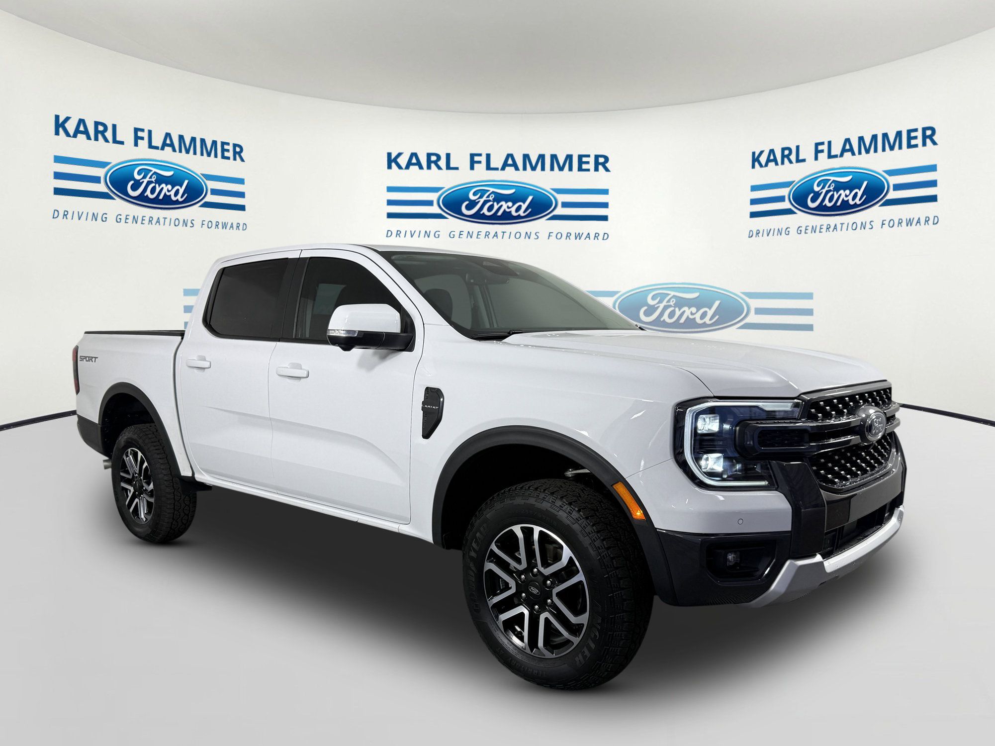 Used 2025 Ford Ranger Lariat w/ Trailer Tow Package RWD image 1