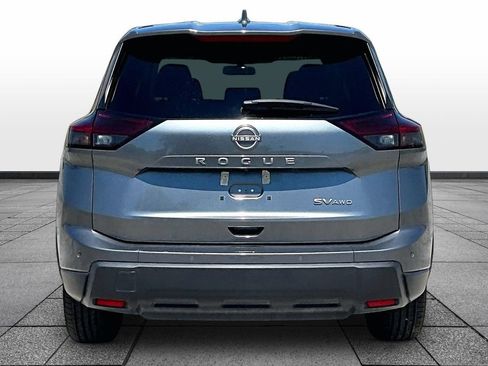 Used 2024 Nissan Rogue SV AWD/4WD image 4