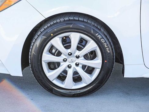 Certified 2023 Toyota Corolla LE image 11