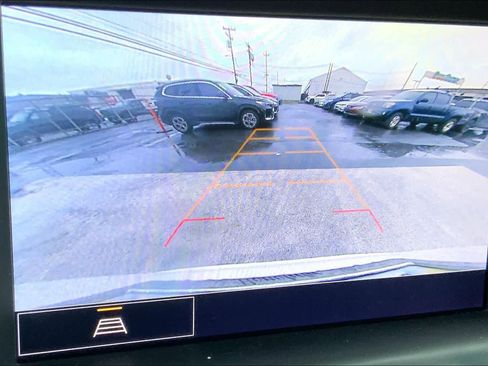 Used 2022 GMC Terrain SLE w/ Driver Convenience Package image 26