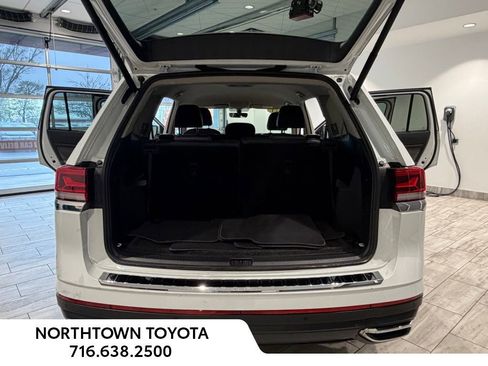 Used 2023 Volkswagen Atlas SE AWD/4WD image 18