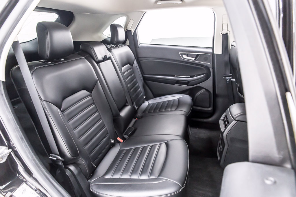 Used 2020 Ford Edge SEL FWD image 35