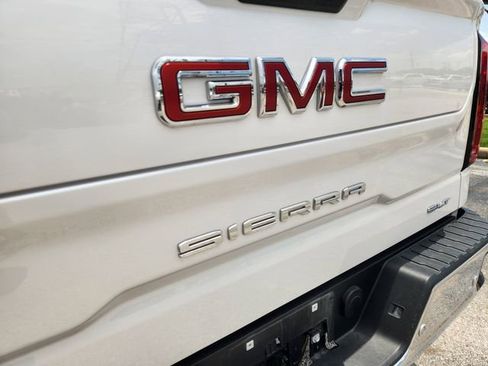 Used 2024 GMC Sierra 1500 SLT RWD image 7