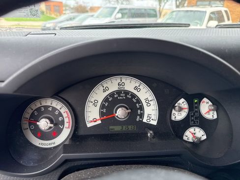 Used 2014 Toyota FJ Cruiser 4WD w/ Convenience Package image 11