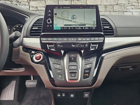 New 2026 Honda Odyssey Touring image 26