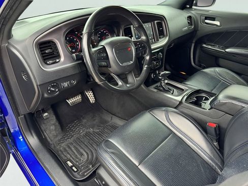 Used 2019 Dodge Charger R/T w/ Blacktop Package RWD image 14