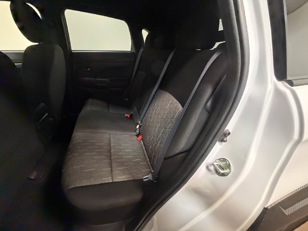 Used 2024 Mitsubishi Outlander Sport AWD image 8