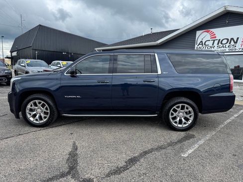 Used 2020 GMC Yukon XL SLT image 2