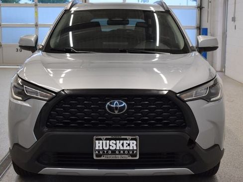 Used 2024 Toyota Corolla Cross LE AWD/4WD image 3