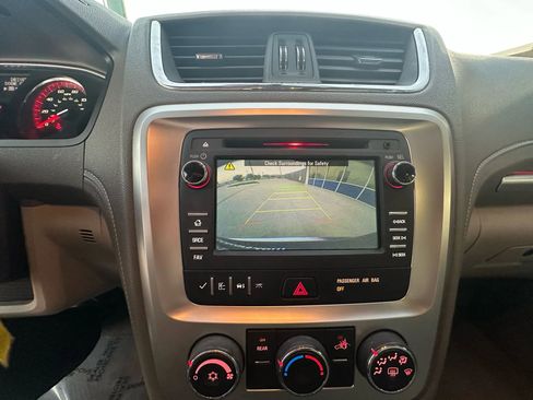 Used 2016 GMC Acadia SLE image 31