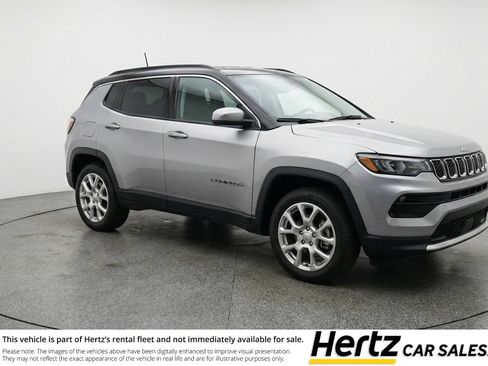 Used 2025 Jeep Compass Limited AWD/4WD image 1