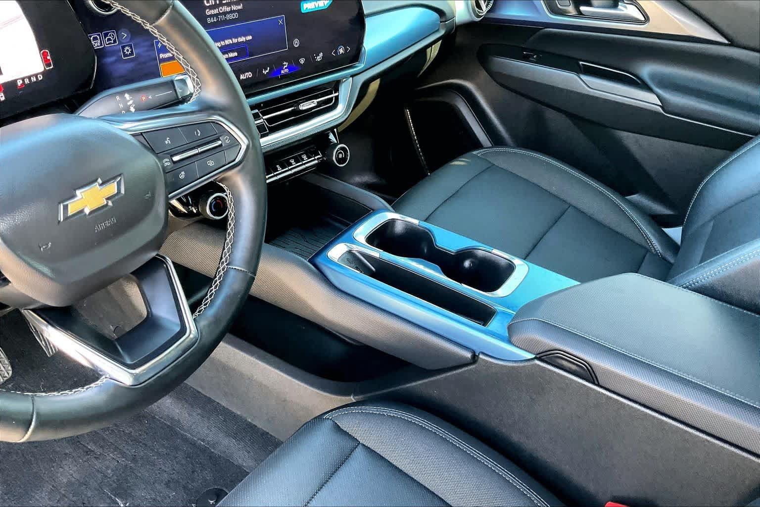 Used 2024 Chevrolet Equinox EV LT w/ LPO, All-Weather Mat Package FWD image 15