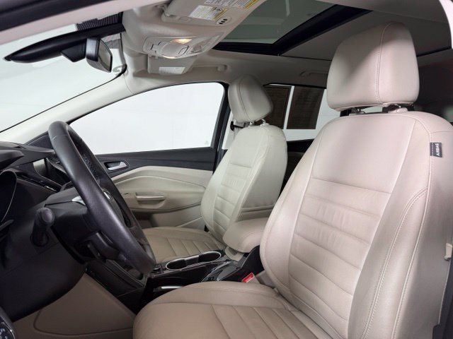 Used 2015 Ford Escape Titanium FWD image 5
