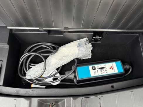 Used 2018 Mitsubishi Outlander SEL image 31