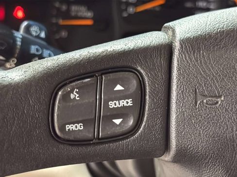 Used 2003 Chevrolet Suburban Z71 AWD/4WD image 21